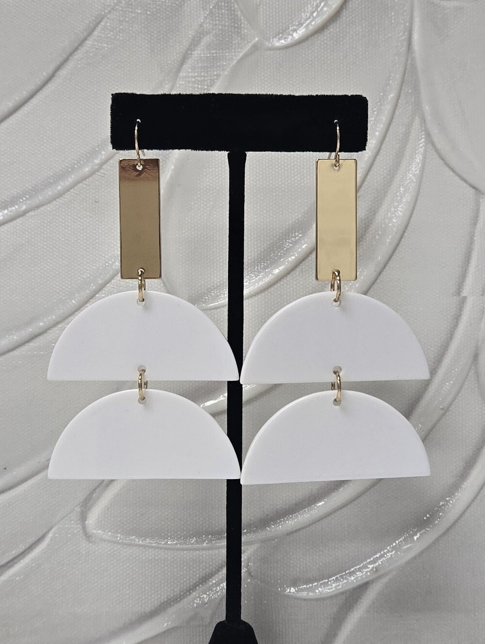 Leslie Curtis | EARRINGS
